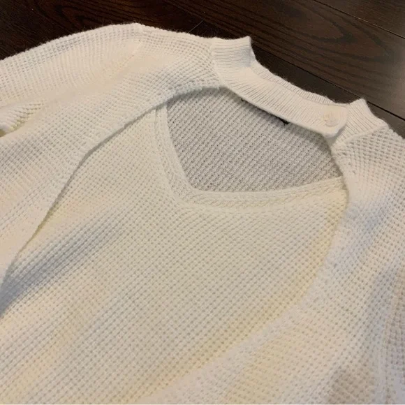 Soft Sweater Set - Picture 4 of 6